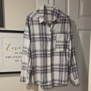 Hollister Gray Plaid Button Down Shirt